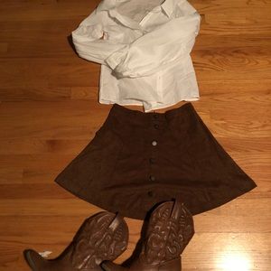Cute Brown suede/ leather-like skater skirt